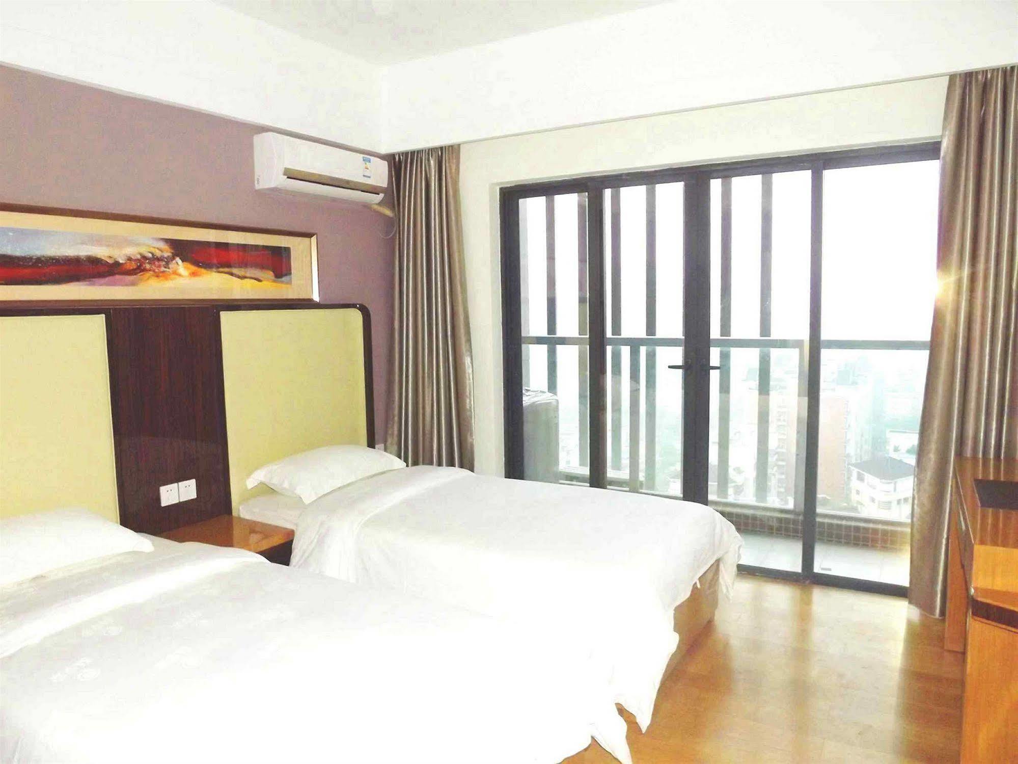 Private Enjoy Home Apartment 佛山 外观 照片